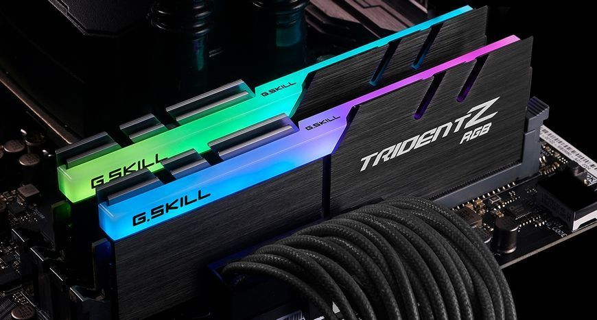 Модуль пам`ятi DDR4 2x16GB/3600 G.Skill Trident Z RGB (F4-3600C18D-32GTZR) 276132 фото